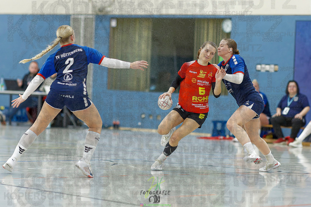 Frauen Regionalliga (HHV); HSG Wettenberg - TV Hüttenberg | Frauen Regionalliga (HHV); HSG Wettenberg - TV Hüttenberg am 06.12.2025 in Launsbach (Wettenberg) (Halle GS Launsbach (Wettenberg))Photo © 2025 - Jörg Heinrich - Realisiert mit Pictrs.com
