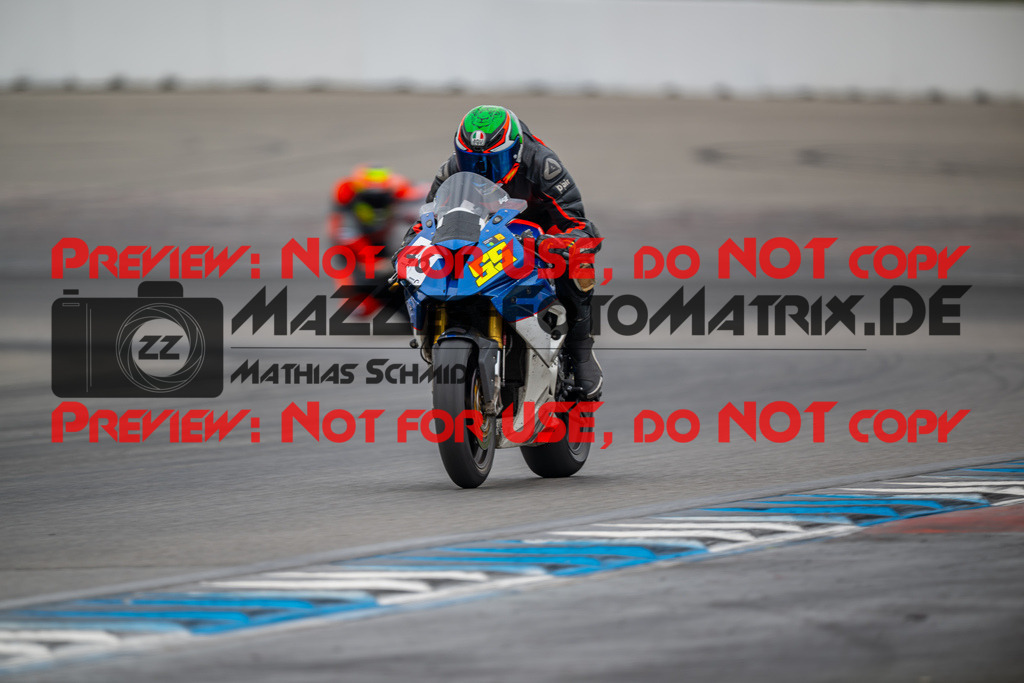 MaZZes-Fotomatrix-20260809-574201 | R1
