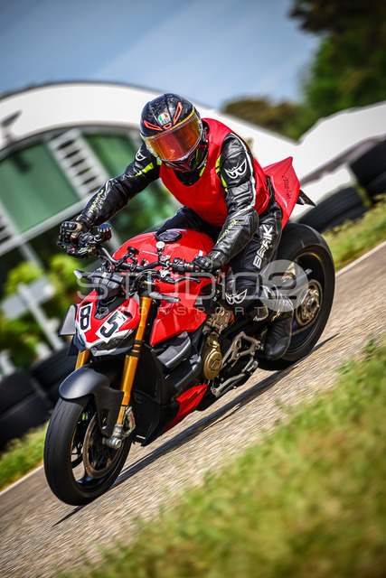 0085-250503_DCB-043_85 | Deine Full-Service-Agentur für ✔️Videoproduktionen und ✔️Motorsportfotografie Jetzt Angebot anfragen!
