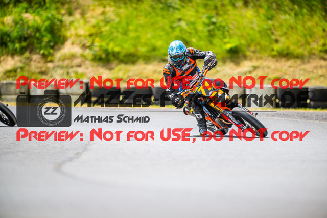 MaZZes_FotoMatrix_220528_0597 | Fotograf Mathias Schmid
Sportfotograf,
Eventfotograf,
Hochzeitsfotograf,
Portraitfotograf