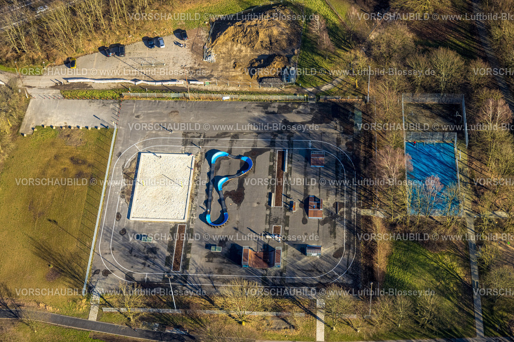 Bochum240103326 | Luftbild, Skatepark und Sportplatz Auf der Heide, Altenbochum, Bochum, Ruhrgebiet, Nordrhein-Westfalen, Deutschland