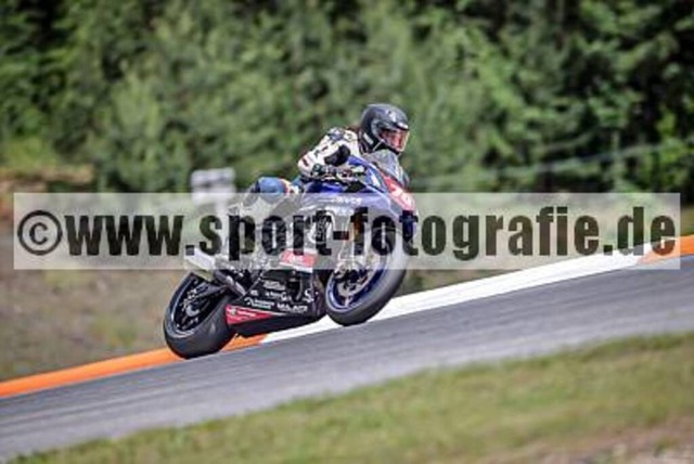 pube0784 | Professionelle Fotos von Sportveranstaltungen, aber auch Hochzeiten und anderen Events. - Realisiert mit Pictrs.com