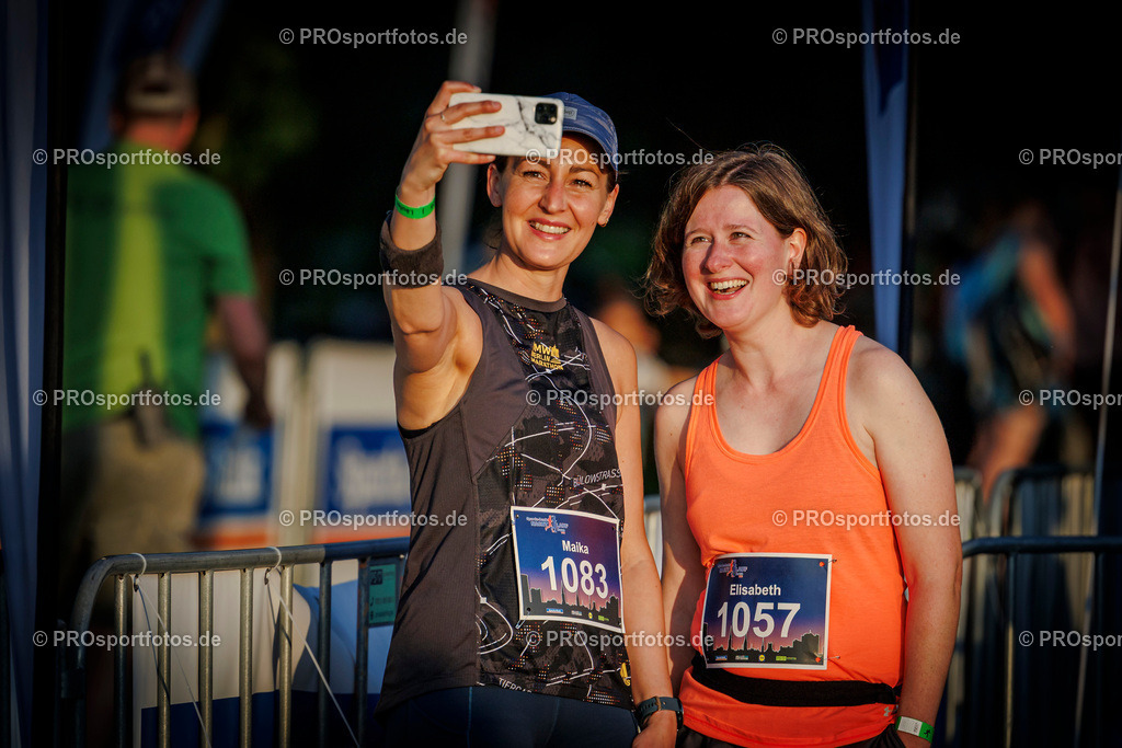 Sparda-Bank Nachtlauf Bonn; Bonn, 18.06.2025 | Impressionen vom Sparda-Bank Nachtlauf Bonn am 18.06.2025 in Bonn (Nordrhein-Westfalen). 