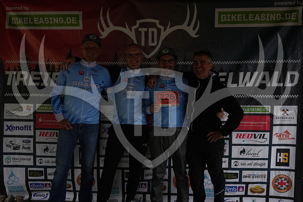 A1_09324 | Fotogalerie der Treibjagd im Dunkelwald - Dein MTB Etappenrennen im Erzgebirge - Realisiert mit Pictrs.com