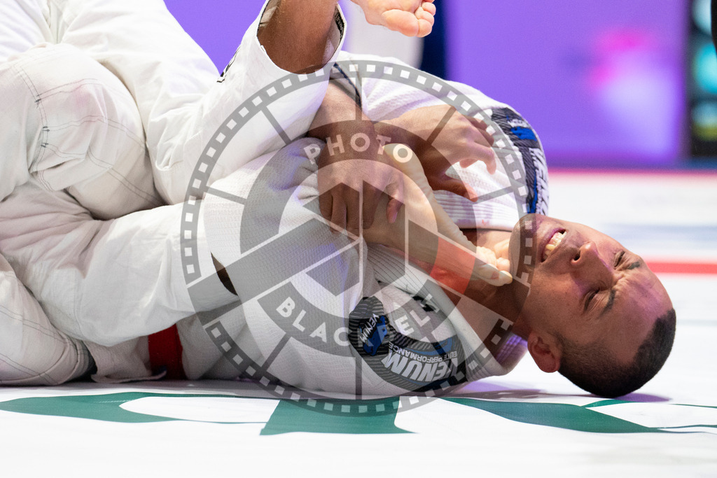 20231107PBB5862 | Fighters compete during the AJP World Master Championship in the Mubadala Arena in Abu Dhabi, Arab United Emirates, on November 7, 2023.