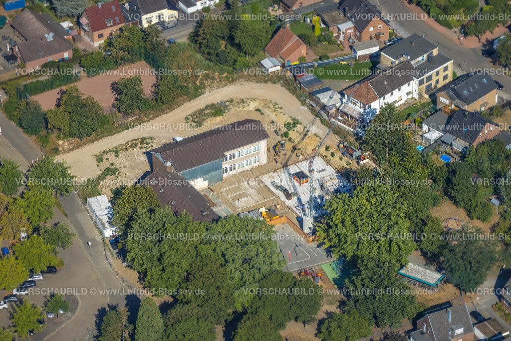 Wesel220806289 | Luftbild, Gemeinschaftsgrundschule Fusternberg, Baustelle und Sanierung, Fusternberg, Wesel, Ruhrgebiet, Nordrhein-Westfalen, Deutschland