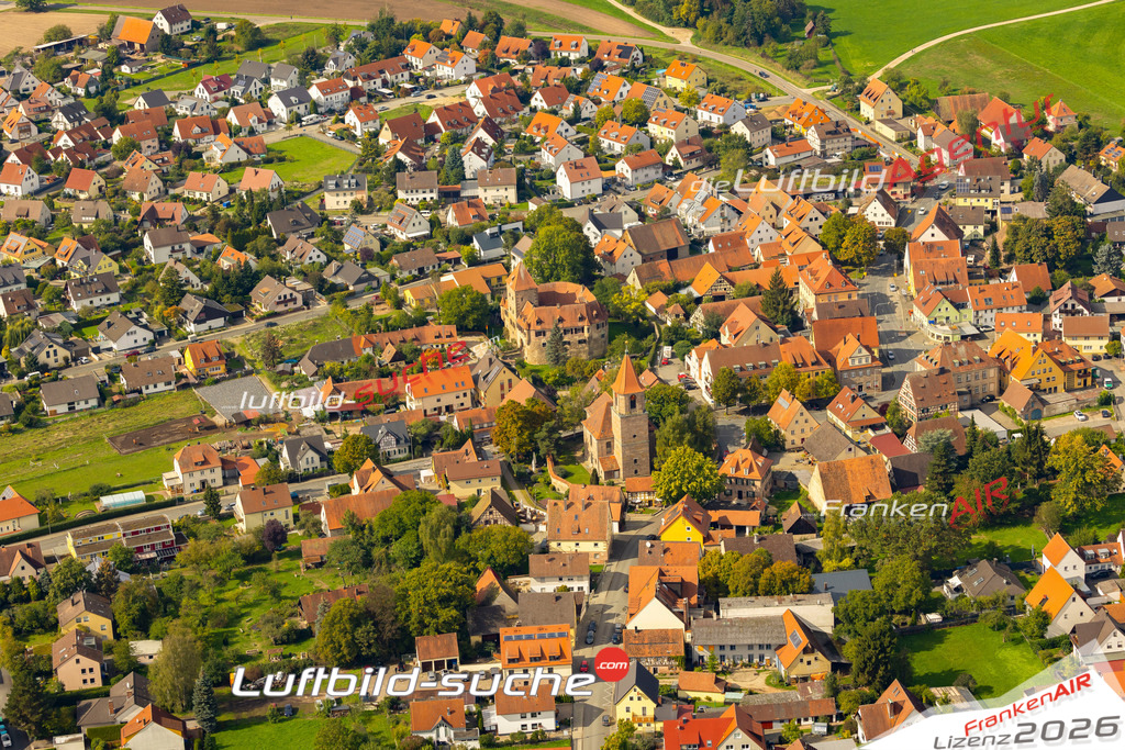 Aktuelles Luftbild von Kornburg Nürnberg - Die Luftaufnahme wurde 2022 mittels UL-Flugzeug erstellt ( keine Drohne ) - hochauflösende Kamera-Systeme von  Canon -Beste Qualität - Für grossformatige Ausdrucke geeignet. Die Geschenkidee !
