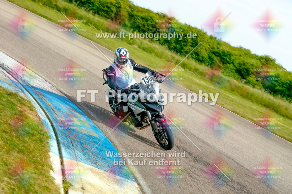 _MOT1226 | Hier findet Ihr Bilder von Touristenfahrten auf der Nürburgring Nordschleife oder von anderen Veranstaltungen die ich besucht habe. Viel Spass beim Durch Schauen 