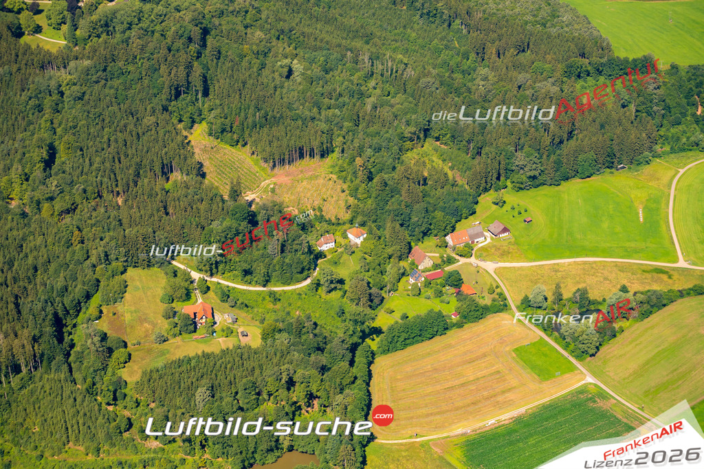 Das Luftbild zeigt :  Abtsgmünd - Die Luftaufnahme wurde 2024 vom UL-Flugzeug aus erstellt ( keine Drohne ) - Hochauflösende Luftaufnahme - Für grossformatige Ausdrucke geeignet. Die Geschenkidee !Mit Lizenz und Bildrechte bestellbar