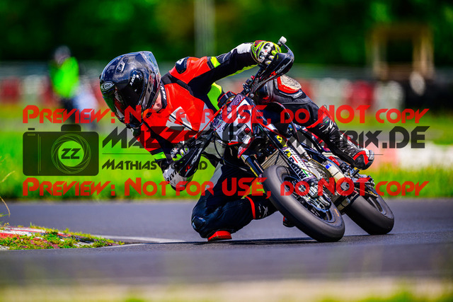 MaZZes_FotoMatrix_240604_6007705_3535 | Fotograf Mathias Schmid
Sportfotograf,
Eventfotograf,
Hochzeitsfotograf,
Portraitfotograf