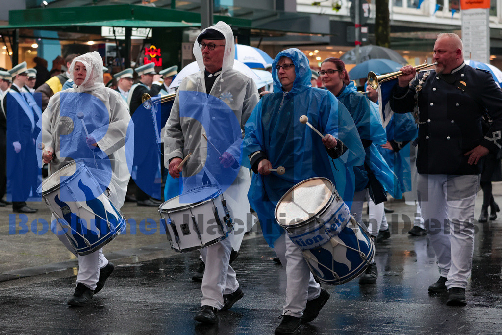 JEM_ZAPMAI20250424-3 | bond - Realisiert mit Pictrs.com