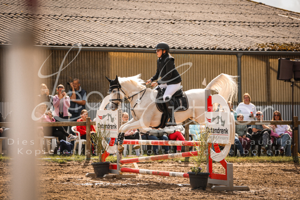 06.SoSpE00124 | Leoni Ertmer Photography - Realisiert mit Pictrs.com