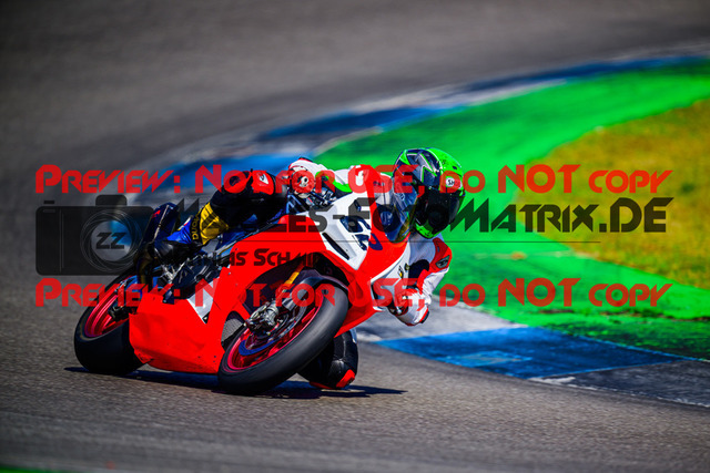 MaZZes_FotoMatrix_240520_6007705_5830 | WEISS