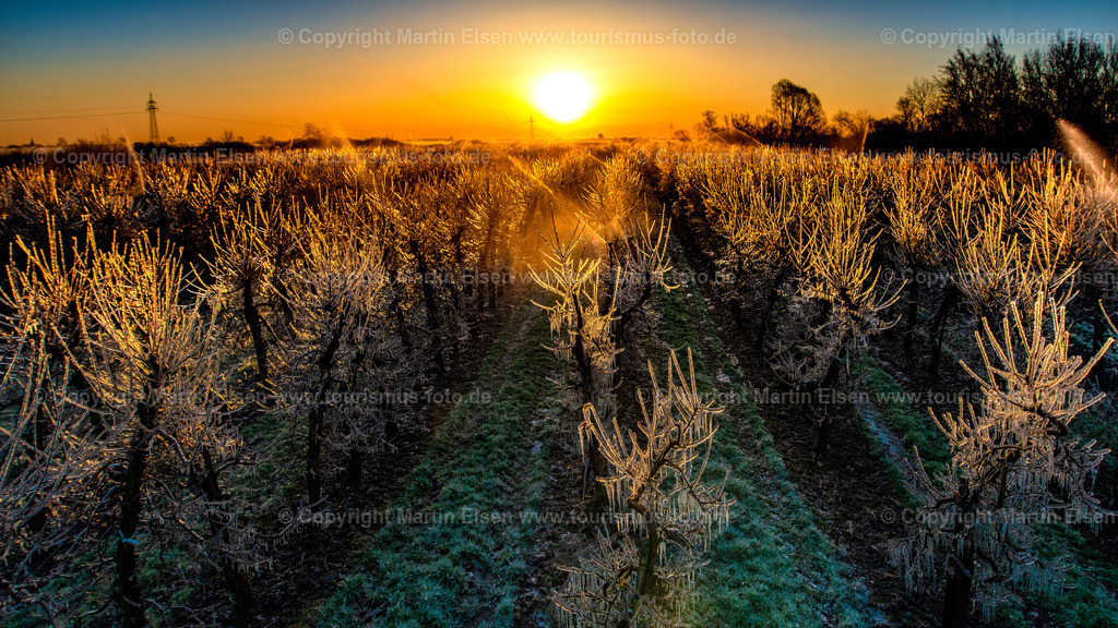 Altes Land Beregnung Eis_ELS_2942230320 | Fotos aus den Touristenorten aus Norddeutschland. - Realisiert mit Pictrs.com