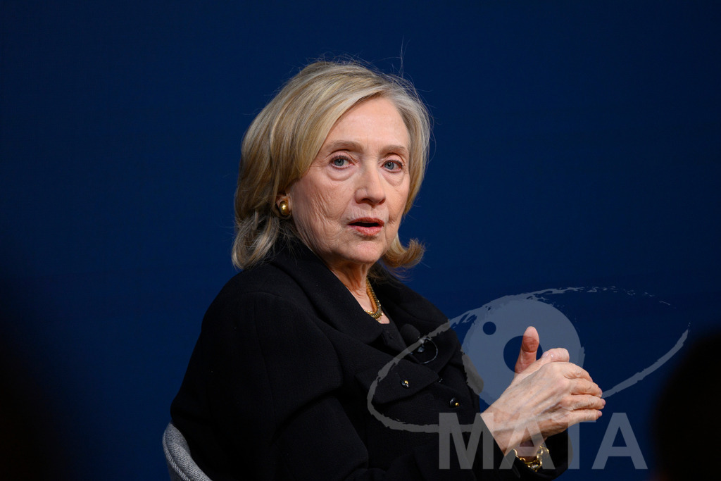 _DWI3142 | Die US-Politikerin Hillary Clinton auf der Veranstaltung Bridging Scholarship and Statecraft im Rahmen der Münchner Sicherheitskonferenz 2026. München, 13.02.2026 Bayern Deutschland  - Realisiert mit Pictrs.com