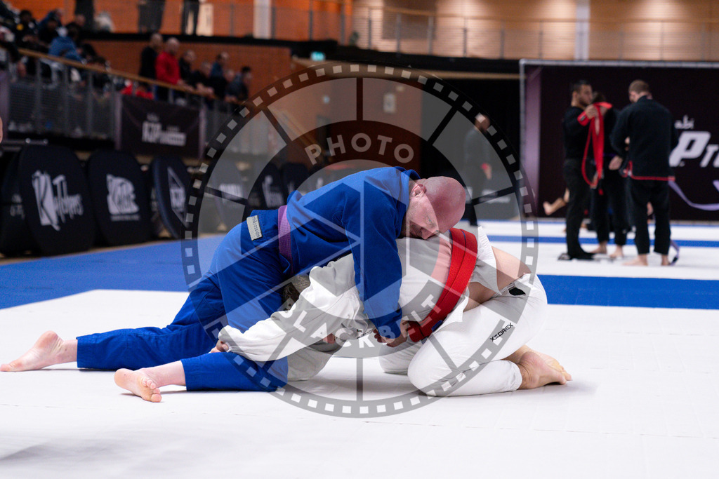 20241013PBB1098 | Athletes compete during the AJP Tour Europe Continental Jiu-Jitsu Amateurs & Masters Championship on October 13, 2024 in Almere near Amsterdam, Netherlands. © Chiara Dazi / photoblackbelt