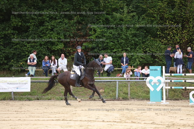 HG9A0106 | laurarinckfotografie - Realisiert mit Pictrs.com