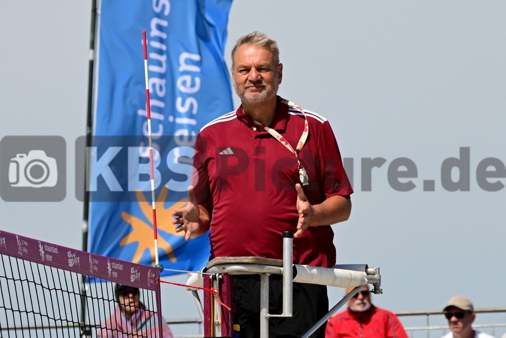 KBS Picture_Rock-The-Beach_Beachvollyball_048 | Mattner Joachim Schiedsrichter ,Rock the Beach - die Nationale Beach-Vollyball Serie mit Festival-Charakter auf der Sandbank Strand in Ording vom 04.07. - 06.07.2025 , Qualifikation zur Deutschen Meisterschaft , - Realisiert mit Pictrs.com