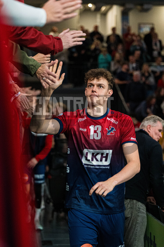 Volleyball I Herren I Saison 2025/2026 I Volleyball Bundesliga I 4. Spieltag I SVG Lüneburg - Energiequelle Netzhoppers KW | Neo Laumann (13, SVG Lüneburg) - Realisiert mit Pictrs.com
