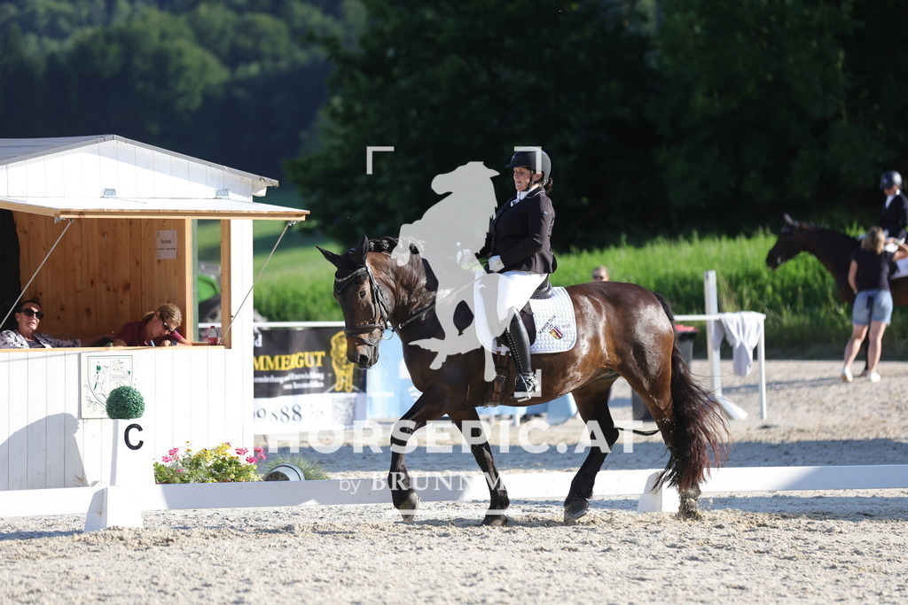 0P6A3188 | Willkommen bei Brunnmayr - Design & Fotografie – Ihrem Spezialisten für Reitturniere und Pferdeveranstaltungen in Oberösterreich, Salzburg und Bayern! Seit über 17 Jahren sind wir leidenschaftlich dabei.