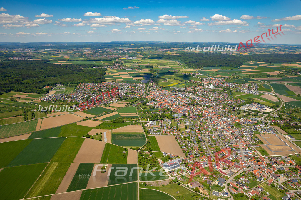 sontheim-an-der-brenz-deko-wandbild-620-jahr-2025 | Luftaufnahme der Stadt Sontheim an der Brenz - Die Luftaufnahme wurde 2025 vom UL-Flugzeug heraus erstellt ( keine Drohne ) - Hochauflösende Luftaufnahme - für professionelle Ausdrucke geeignet. Die Geschenkidee !Mit Lizenz und Bildrechte bestellbar
