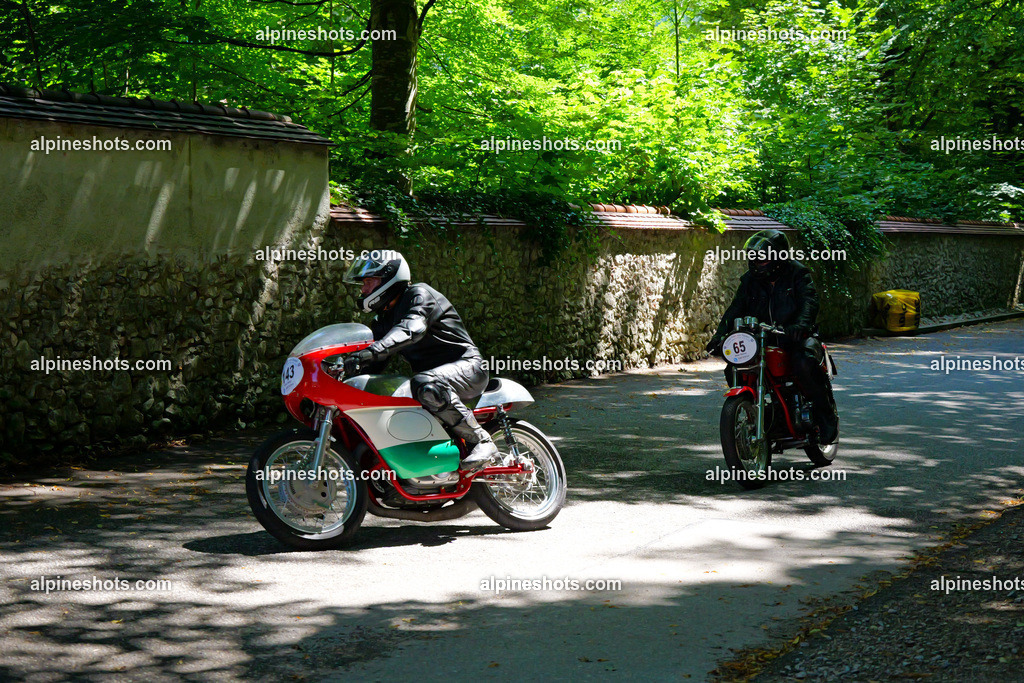 P1036619 | Erleben Sie atemberaubende, hochqualitative Fotos Ihrer Fahrt entlang der malerischen Alpenstraßen. Besuchen Sie alpineshots.com, um professionelle Aufnahmen Ihrer unvergesslichen Reise zu finden und zu kaufen - Realisiert mit Pictrs.com