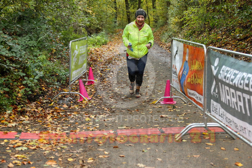 251026_1421_EX1_4157 | Sportfotografie im Rhein-Sieg Kreis, Köln, Bonn, NRW, Rheinland Pfalz, Hessen, etc. Unser Tätigkeitsfeld umfasst den Laufsport vom Volkslauf über den Marathon, Duathlon, Triathon bis zum Ultralauf wie Kölnpfad Ultra oder Schindertrail.