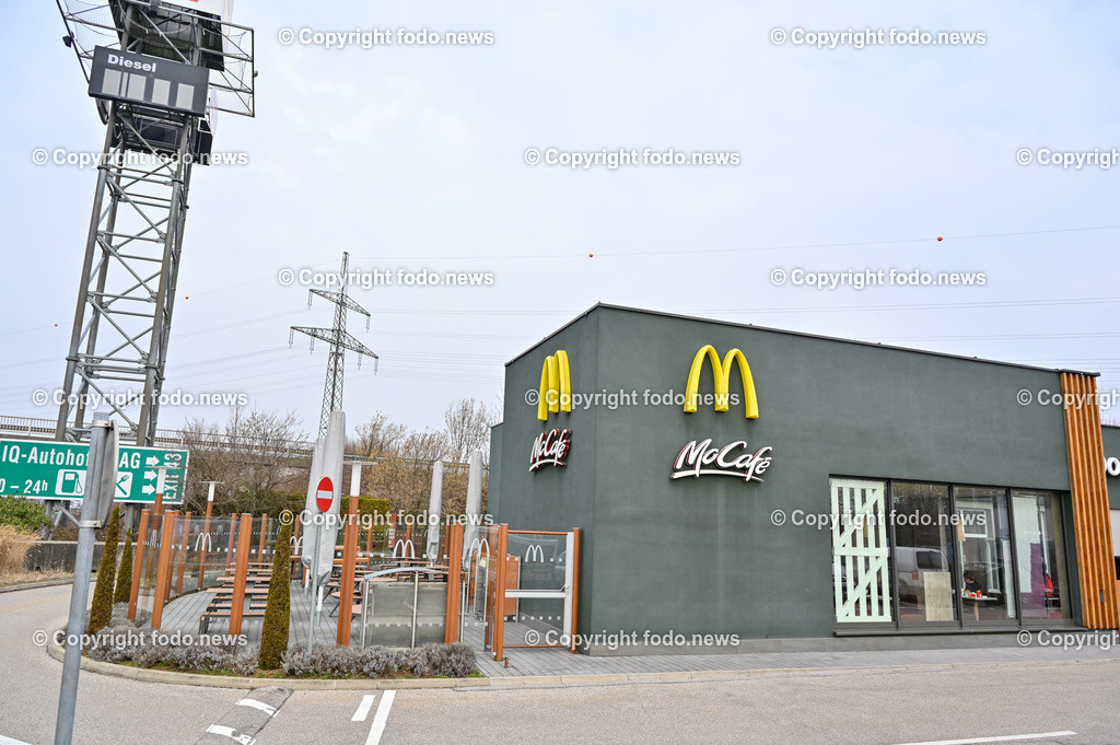 Haag am Hausruck_ McDonalds_ 23.02.2023-2 | 23.02.2023,Haag am Hausruck, AUT, McDonalds im Bild McDonalds, Restaurant, Fast Food, Drive In, Drohne