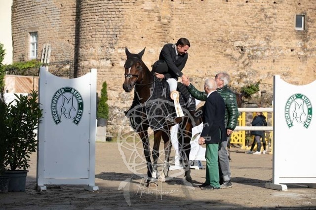 2B4A3819 | pixelfaenger - Realisiert mit Pictrs.com