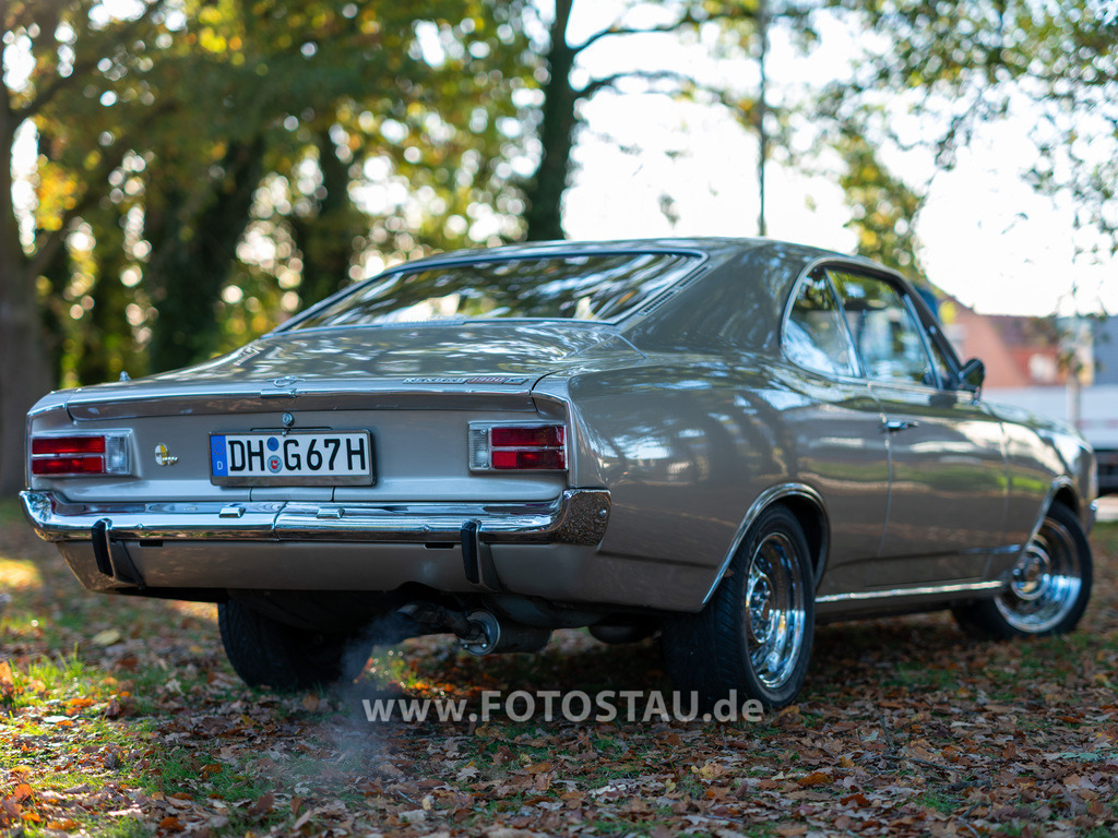 20251018-00241 | Erleben Sie hier die Faszination der klassischen Fahrzeuge in Bildern und lassen sich begeistern! - Realisiert mit Pictrs.com