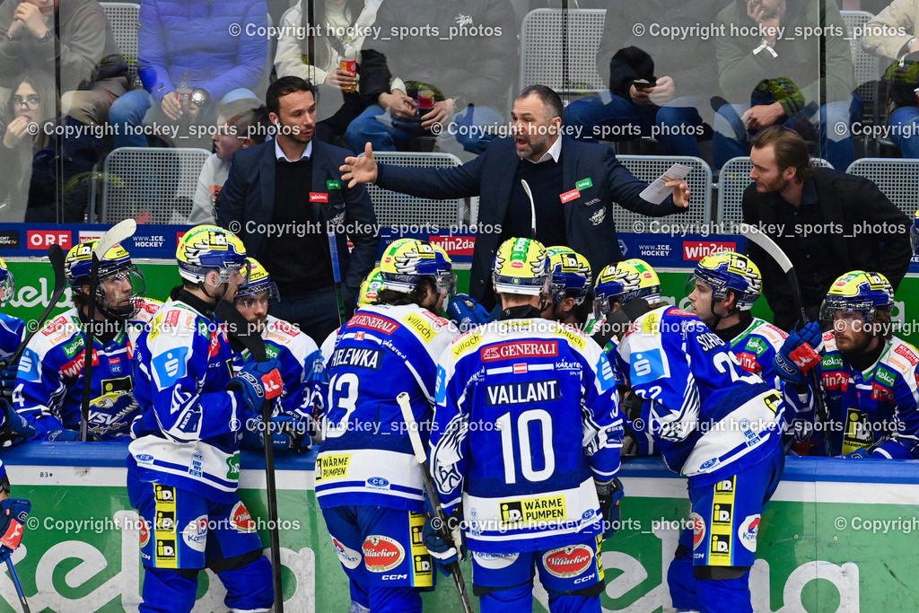 EC IDM WÄRMEPUMPEN VSV vs. MOSER MEDICAL GRAZ99ERS | Spielerbank EC VSV, Pierre Allard Headcoach EC VSV, #13 Adam Helewka EC VSV, #10 Thomas Vallant EC VSV, Marco Pewal Assistant Coach EC VSV, #9 Alexander Rauchenwald EC VSV, EC IDM WÄRMEPUMPEN VSV vs. MOSER MEDICAL GRAZ99ERS, EC IDM WÄRMEPUMPEN VSV vs. MOSER MEDICAL GRAZ99ERS am 17.03.2026 in Villach (Stadthalle Villach), Austria, (Photo by Bernd Stefan)