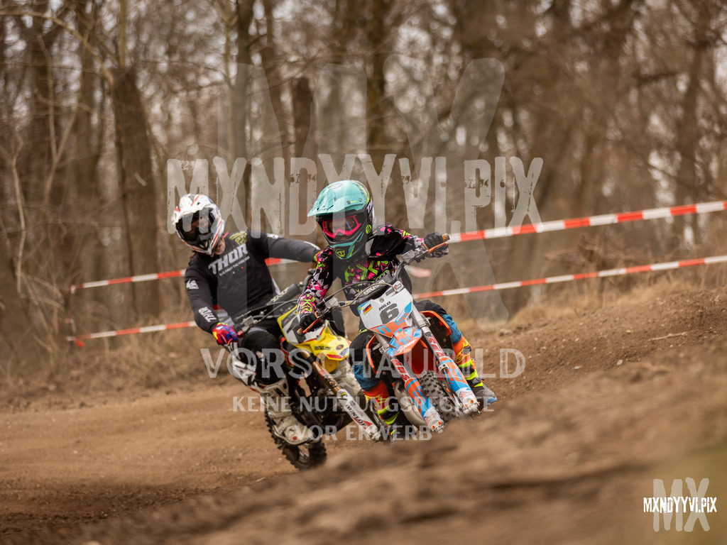 866A0404 | mxndyyvipix