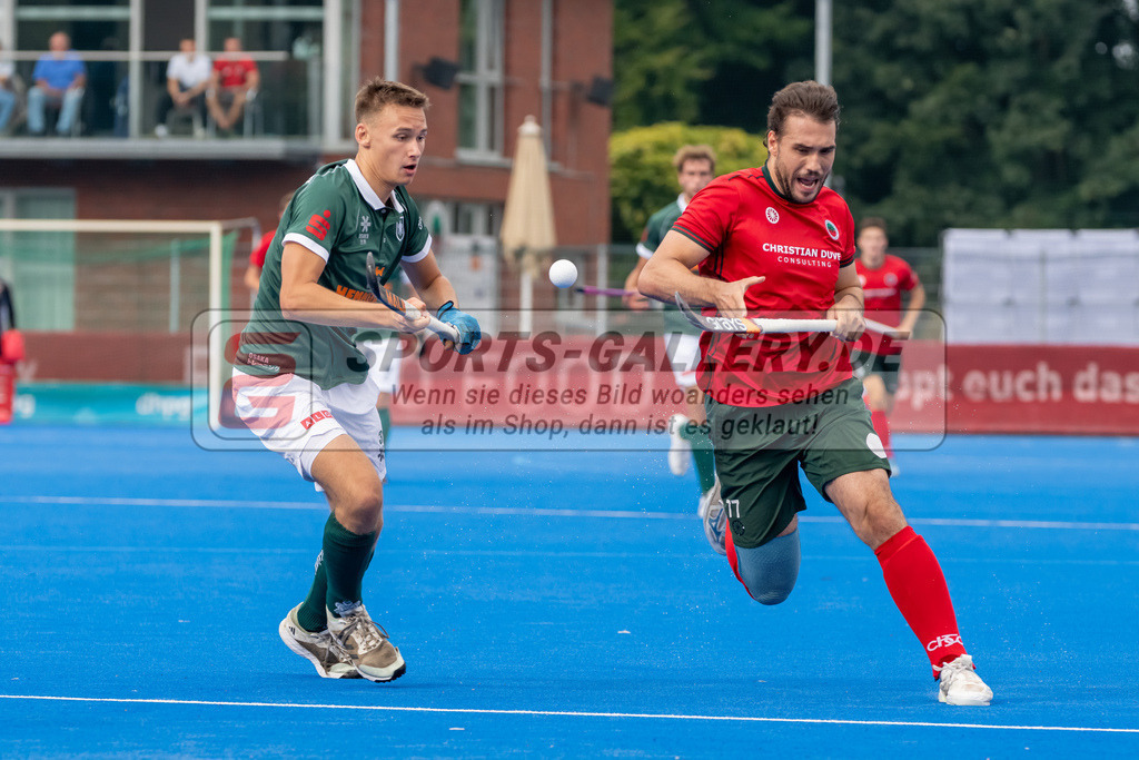 HK_20240915_106493 | 1. Bundesliga Herren Crefelder HTC - Uhlenhorst Mülheim am 15.9.2024 Crefelder HTC , CHTC, Krefeld , Pepe Steinau ( Uhlenhorst Mülheim #3 ) , Masi Pfandt ( Crefelder HTC #77 )