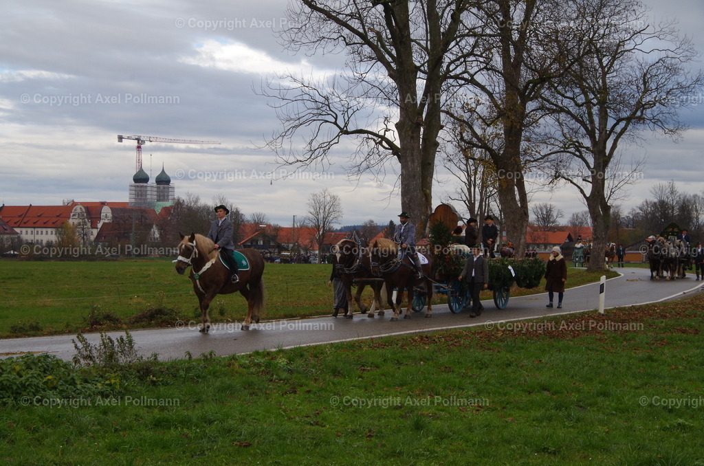IMGP9899 | fotografiert von Axel PollmannLeonhardi Wallfahrt Benediktbeuern und Murnau, Fronleichnam, Fasching, Landschaft im Loisachtal und Benediktbeuern  - Realisiert mit Pictrs.com