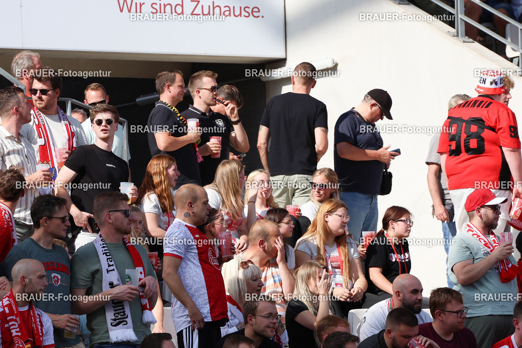 Rot-Weiss Essen - Hansa Rostock | Essen, Deutschland, 20.09.2025 XXwährend des 3.Liga Spiels zwischen  Rot-Weiss Essen und Hansa Rostock am 20.09.2025 im Stadion an der Hafenstraße in Essen. (Foto von Timo Bluhmki-Schmidt/Brauer Fotoagentur