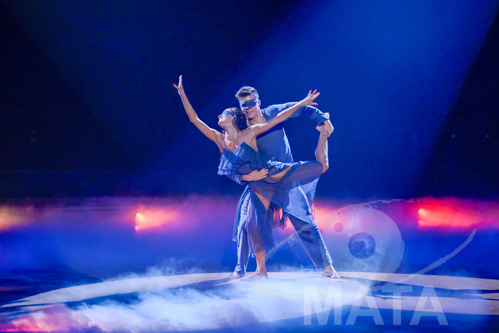 _DW06262 | Profitänzerin Patricija Ionel und Para-Schwimmer Taliso Engel bei der 18. Staffel der RTL-Tanzshow Lets Dance  - Realisiert mit Pictrs.com