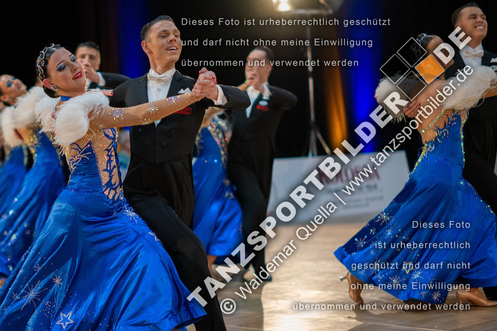 20250118-11202 | Hier finden Sie Tanz Bilder vom Latein und Standard Formationen tanzen. Sportbilder vom Tanzsport. Schöne Fotos und von Weltmeisterschaft, Europameisterschaft, Bundesliga, Regionalliga, Oberliga und Landesliga sowie von GOC Stuttgart, DanceComp, WM Bremen