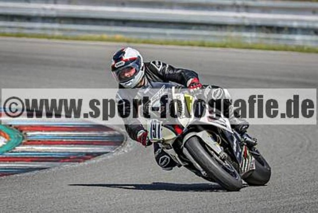 spof1126 | Professionelle Fotos von Sportveranstaltungen, aber auch Hochzeiten und anderen Events. - Realisiert mit Pictrs.com