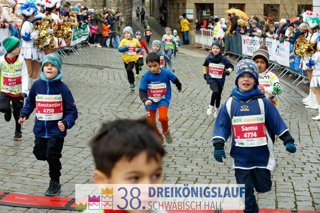 400m AOK Junior Cup | 3 Koenigslauf 2024 400m AOK Junior Cup - Realisiert mit Pictrs.com