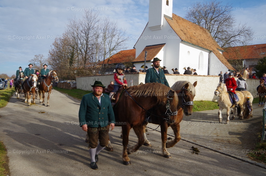 IMGP0858 | fotografiert von Axel PollmannLeonhardi Wallfahrt Benediktbeuern und Murnau, Fronleichnam, Fasching, Landschaft im Loisachtal und Benediktbeuern  - Realisiert mit Pictrs.com
