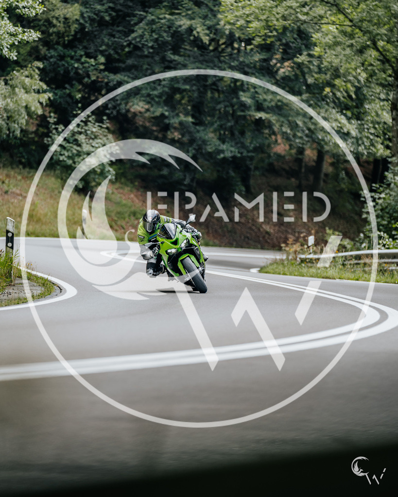 Meike-7 | cw-framed