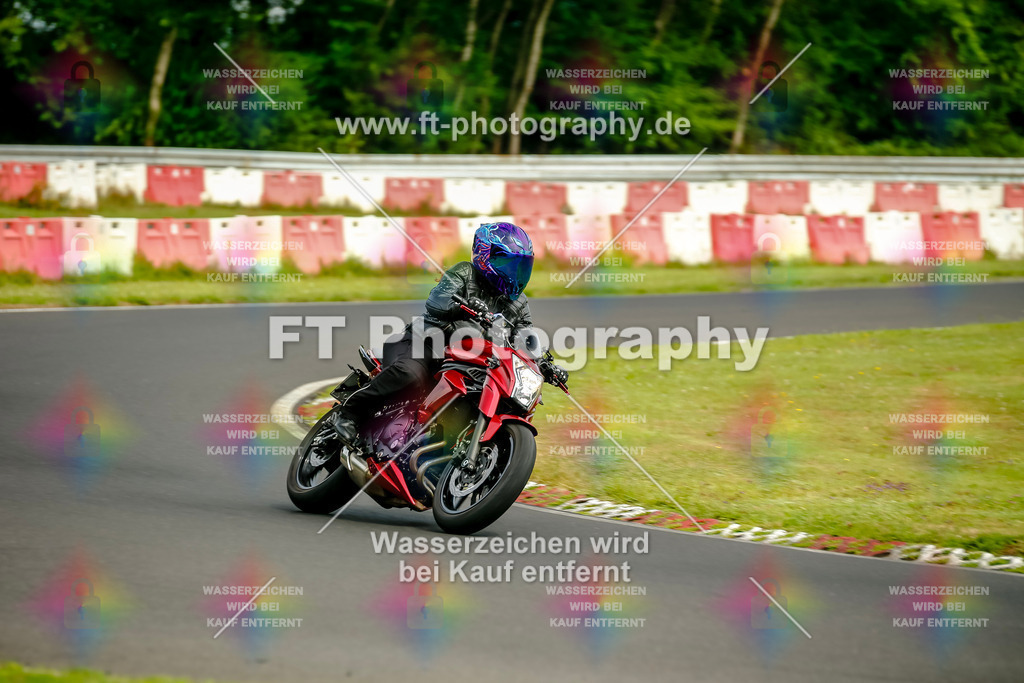 VBK-4597 | Hier findet Ihr Bilder von Touristenfahrten auf der Nürburgring Nordschleife oder von anderen Veranstaltungen die ich besucht habe. Viel Spass beim Durch Schauen 