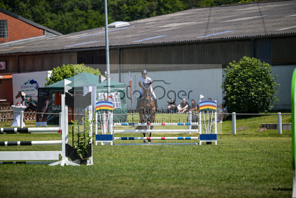 Reitturnier Voxtrup | Entdecke hochwertige Reitturnierfotos von Foto Oger. Professionell, emotional und authentisch – jetzt Lieblingsmomente im Shop bestellen.Deutschlandweite Turnierfotografie. - Realisiert mit Pictrs.com