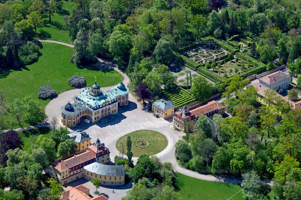 4026913 | WEIMAR 07.05.2020 Gebäudekomplex im Schloßpark von Schloß Belvedere in Weimar im Bundesland Thüringen, Deutschland. Weiterführende Informationen bei: Klassik Stiftung Weimar. // Building complex in the park of the castle Belvedere in Weimar in the state Thuringia, Germany. Further information at: Klassik Stiftung Weimar. Foto: Gerhard Launer