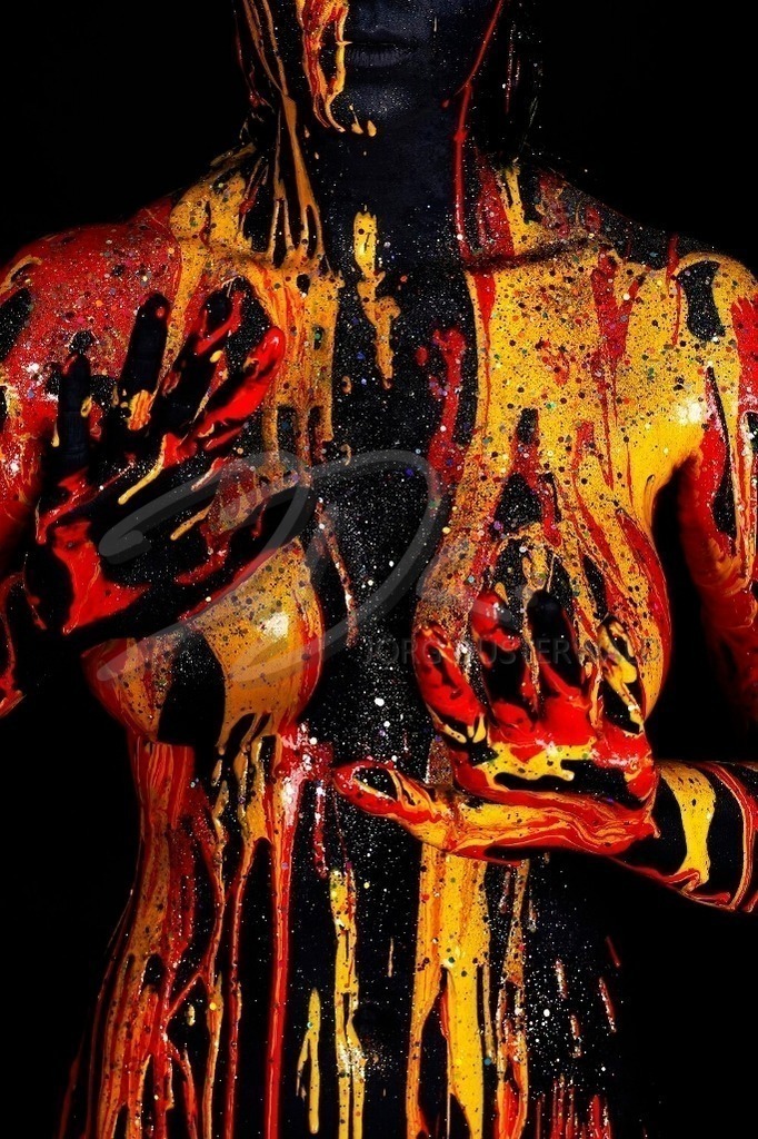 BodyArt-DARKBLUESPLASH_6669 | #022 | Modell: Sonia | Foto: Tschiponnique Skupin - Realisiert mit Pictrs.com