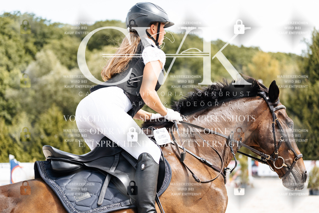 CK906709 | Turnierfotografie Pferdefotografie Trier Rheinland-Pfalz Pferdesport Reitsport Tierfotografie Sportfotografie Pferdevideo Pferdevideografie Equestrianvideography equestrianphotography  - Realisiert mit Pictrs.com