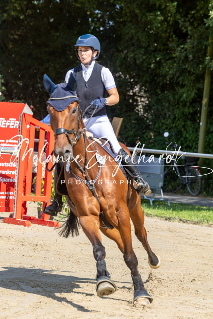 7I8A1432 | melanie-engelhardt-photography - Realisiert mit Pictrs.com