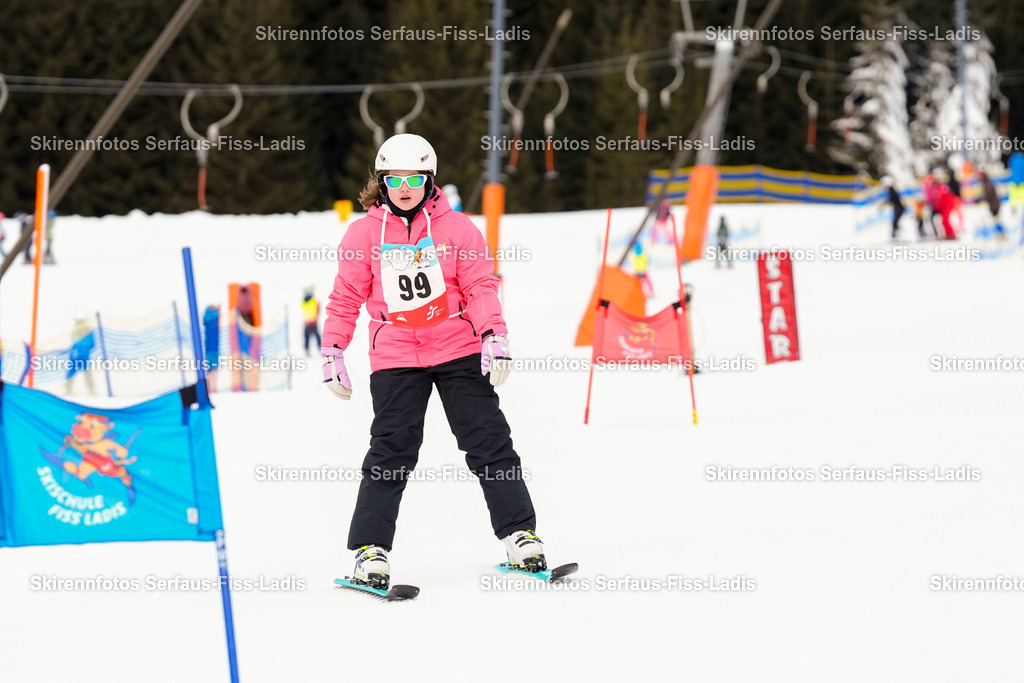 SRF_02.01.2026_0112 | Skirennfotos,Serfaus,Fiss,Ladis,Kinderskirennen,Winter,Tirol,Oberland,skirace,SFL,feelfree,weil wir's genießen,ski,Ski,skifahren,Sonnenplateau, - Realisiert mit Pictrs.com