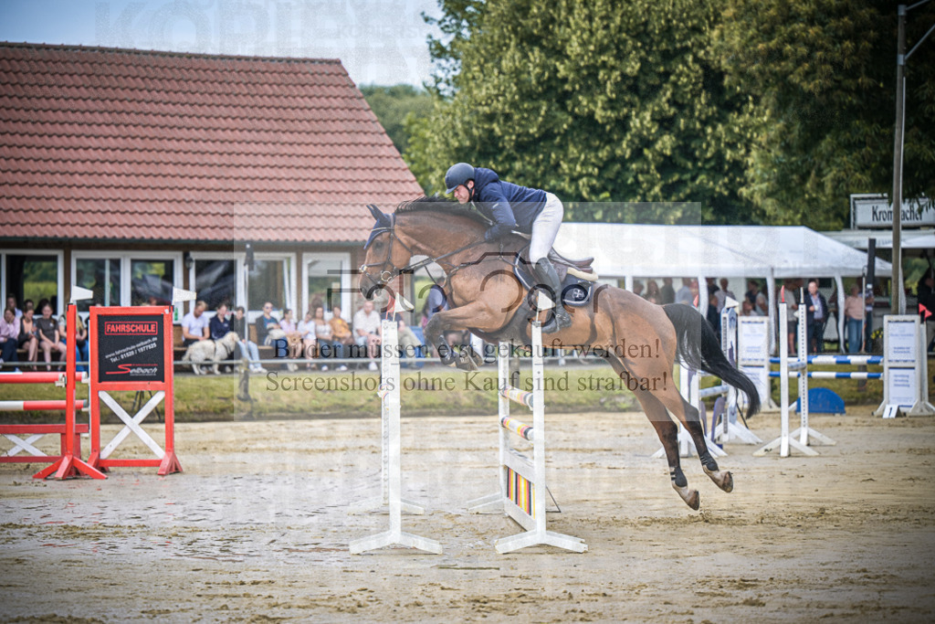 DOS_1739 | Entdecke hochwertige Reitturnierfotos von Foto Oger. Professionell, emotional und authentisch – jetzt Lieblingsmomente im Shop bestellen.Deutschlandweite Turnierfotografie. - Realisiert mit Pictrs.com