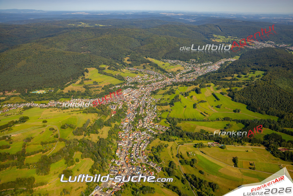 Das Luftbild zeigt :  Frammersbach - Die Luftaufnahme wurde 2024 vom UL-Flugzeug aus erstellt ( keine Drohne ) - Hochauflösende Luftaufnahme - Für grossformatige Ausdrucke geeignet. Die Geschenkidee !Mit Lizenz und Bildrechte bestellbar